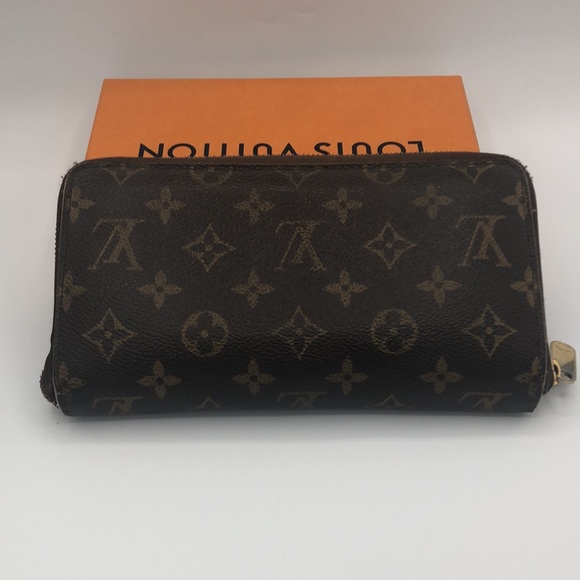 LV Zippy Organizer - Picture 2 of 13